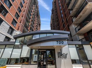 700 1st St APT 3R, Hoboken, NJ 07030