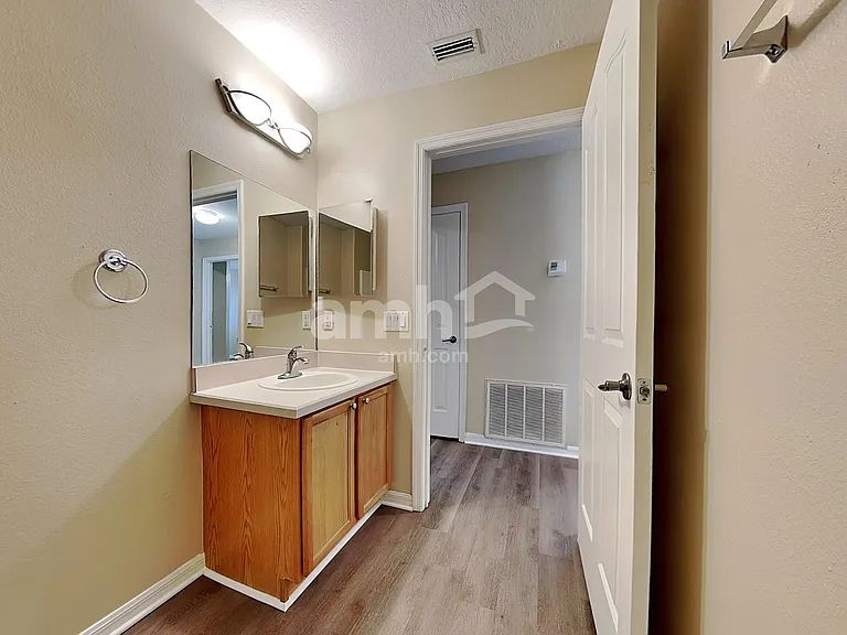 10512 Boyette Creek Blvd — Photo 20