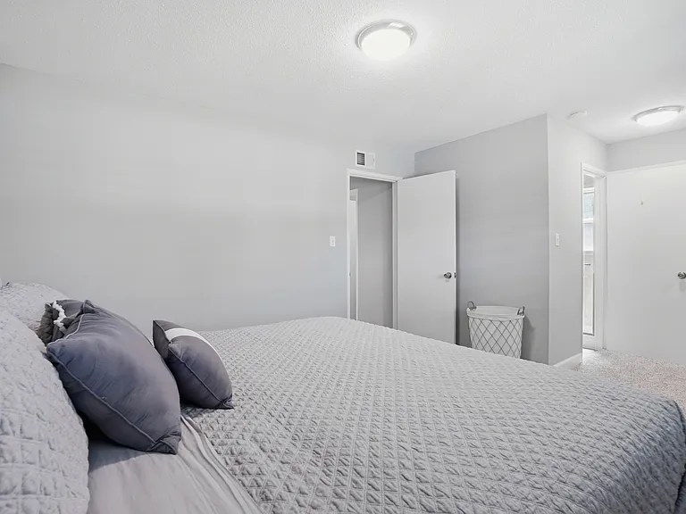 4657 Brenda Cir — Photo 25