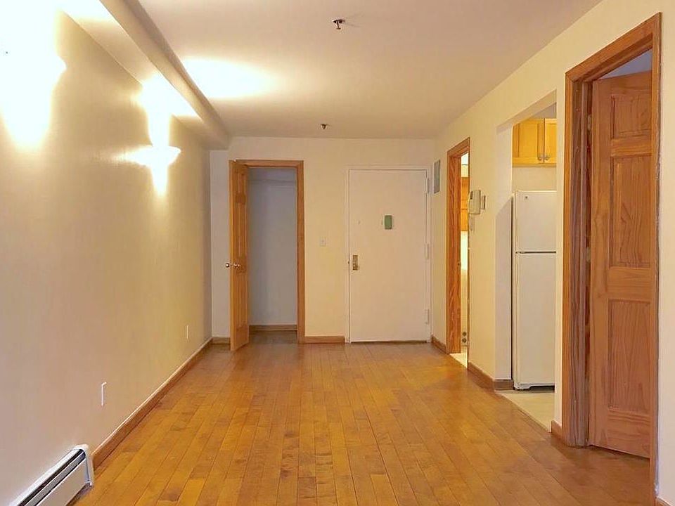 1st image of 3074 30th St APT 3F