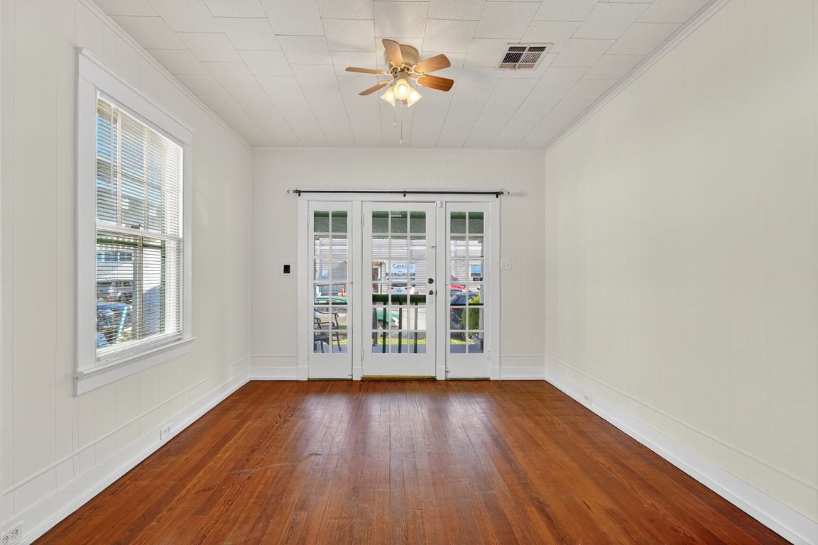 next background image