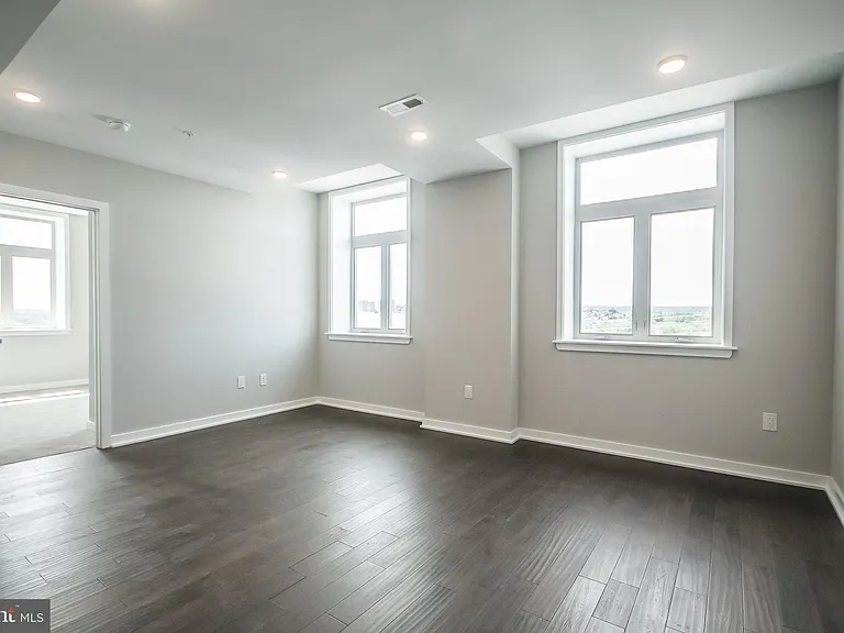 1 W Main St #205 — Photo 10