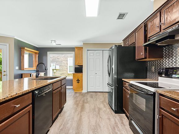 5th image of 7172 Somerset Farms Dr