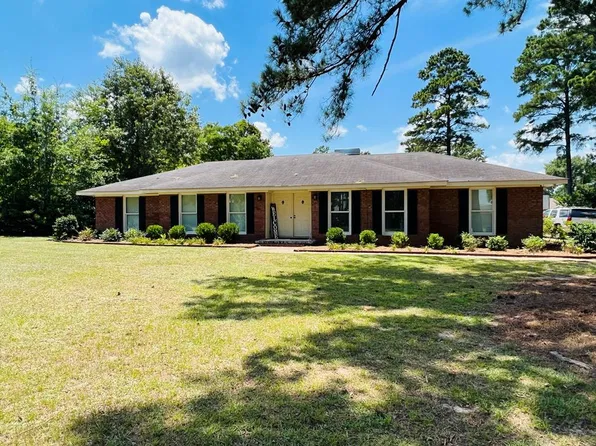 559 Inlet Rd, Eufaula, AL 36027