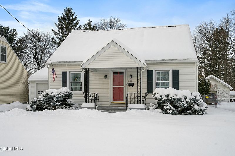 3rd image of 2011 Robinwood Avenue