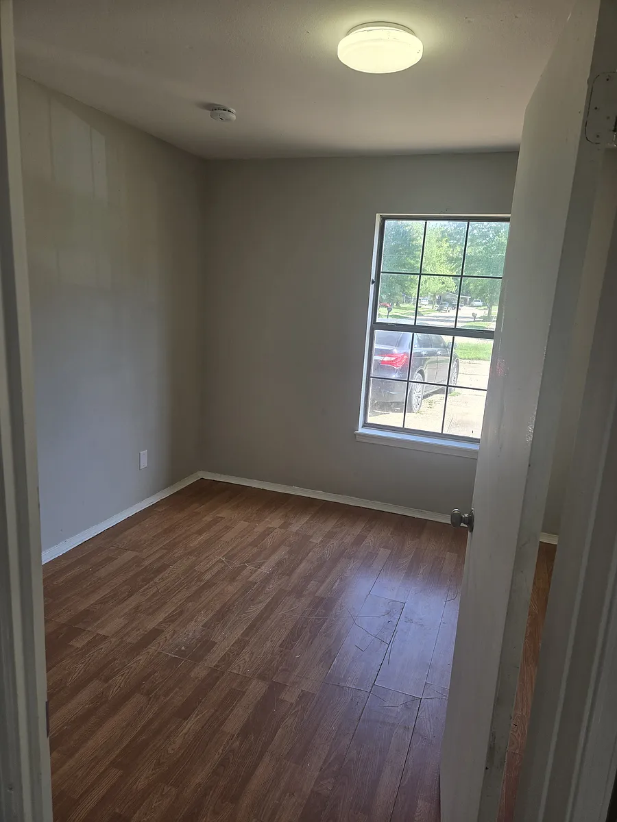 Building Photo - 2884 Mackey Ln