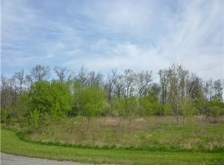 300 Pineview Dr, Saline, MI