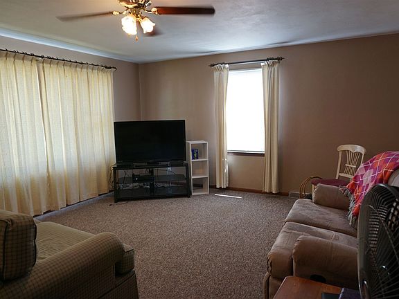 2nd image of 406 N Burke St