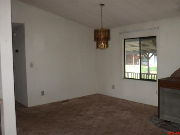 4th image of 738 & 740 Plumas St