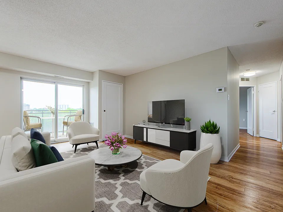 854 Commissioners Rd E