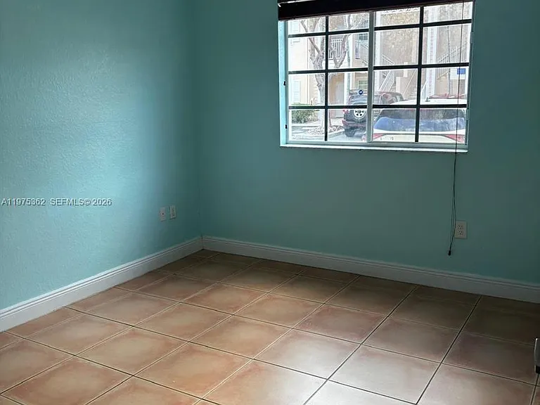 371 NE 26th Ter #101 — Photo 3