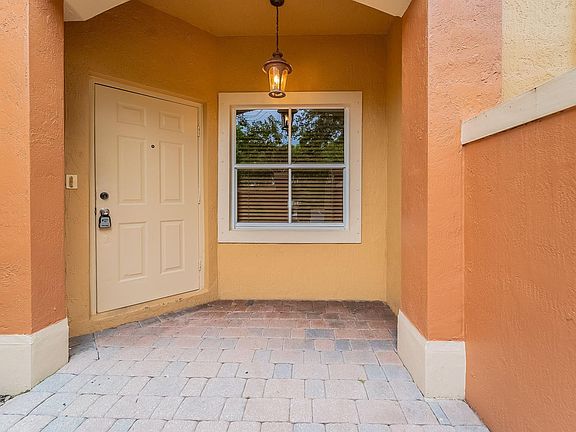 5th image of 5013 Neptune Lane #2202