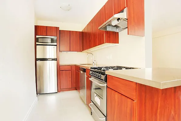 Rented by Town Residential | media 10