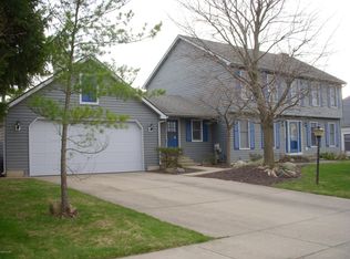 2248 Wolfboro Dr SE, Kentwood, MI 49508