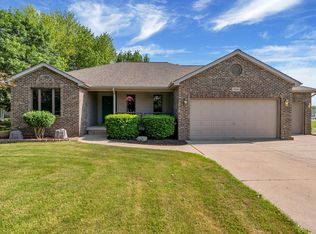 9356 Maple St, New Lothrop, MI 48460