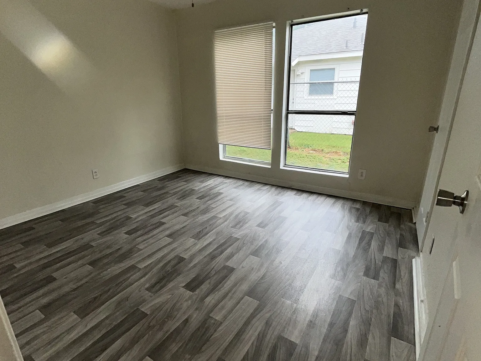 Duncan Avenue - 1708 — Photo 2