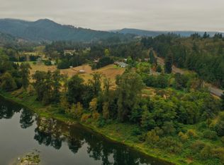 100 Riverwood Ln, Oakland, OR 97462