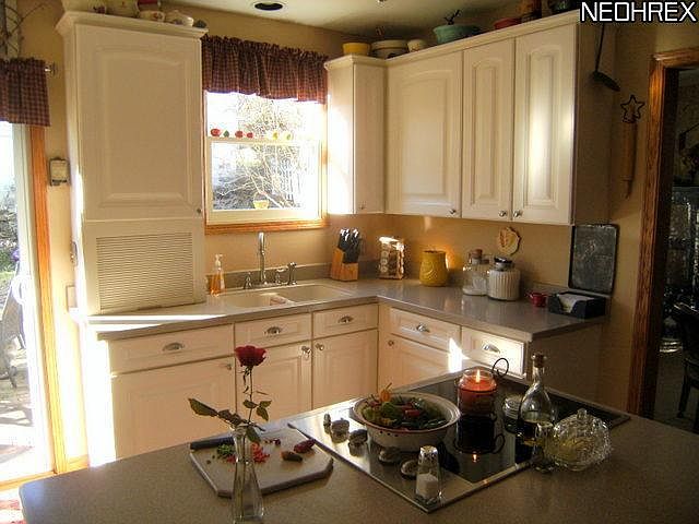1st image of 615 N 8th St