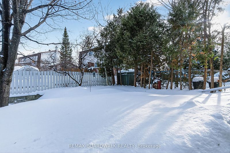 Ottawa House for rent - 4 Bedrooms — photo 27
