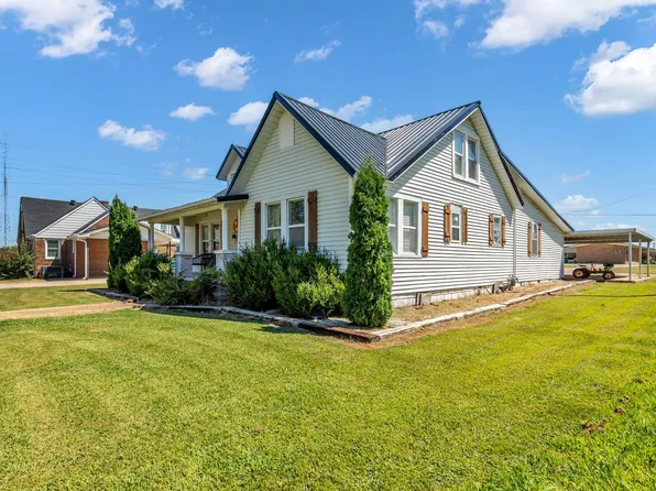 15 S Oak St, Hohenwald, TN 38462