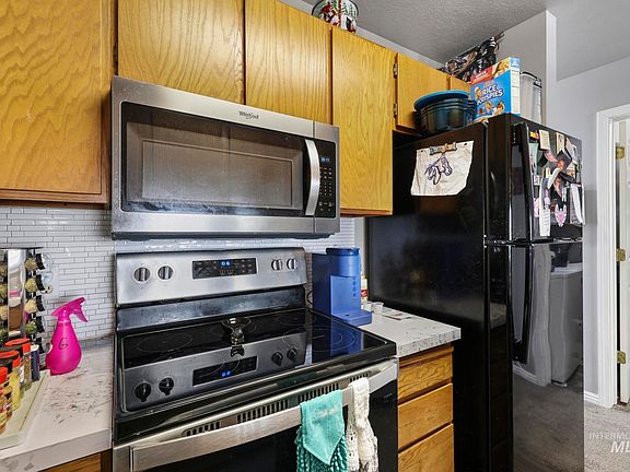 5th image of 502 Yakima Ave