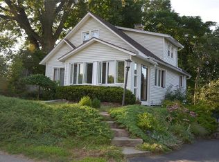 4 Ontario View St, Irondequoit, NY 14617