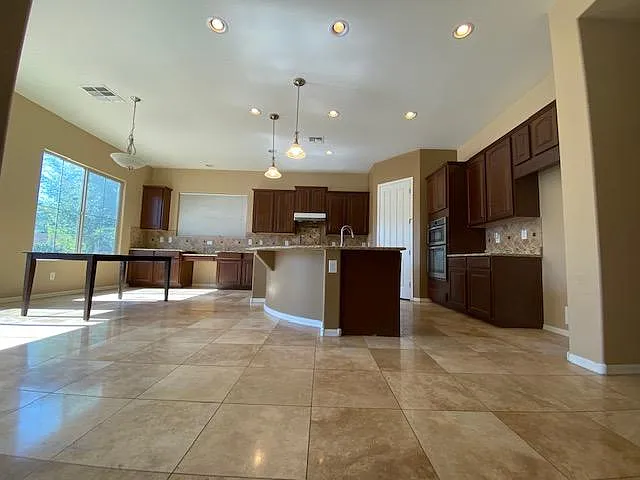 1905 W Swan Dr — Photo 7