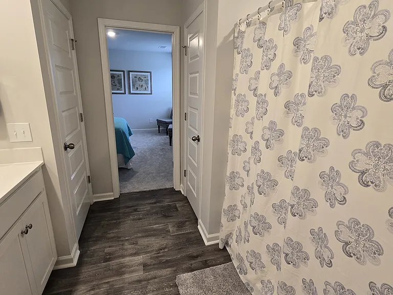Primary bedroom ensuite