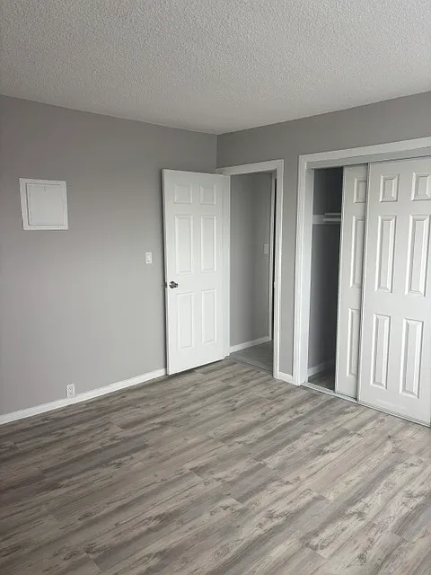 Building Photo - 614 N Wilcox Ave #24