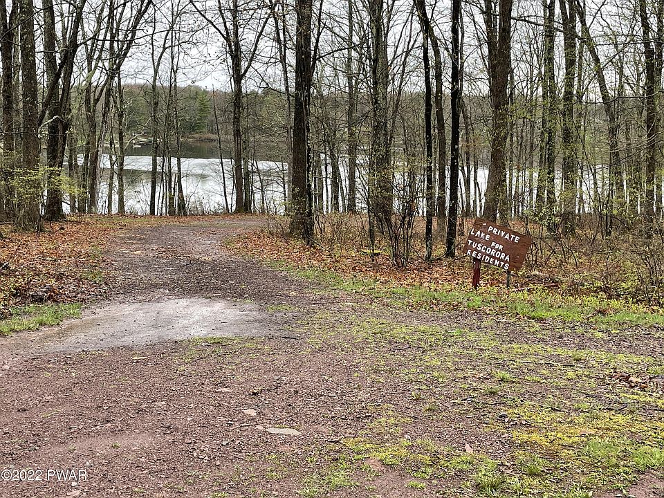 2nd image of Rosewood Ln