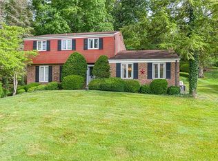 2255 Glendale Dr, Pittsburgh, PA