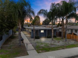 921 E Devonshire Ave, Hemet, CA 92543