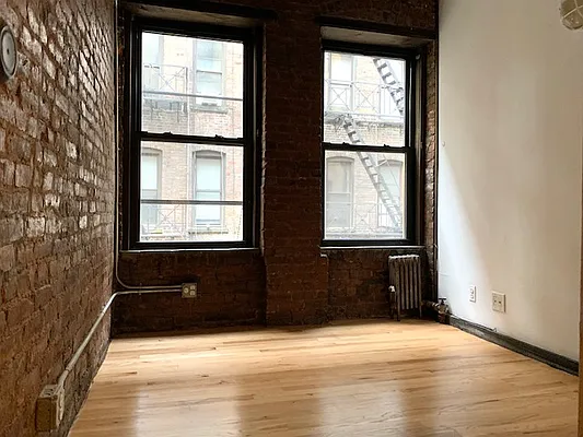 Rented by PocketBroker Inc | media 42