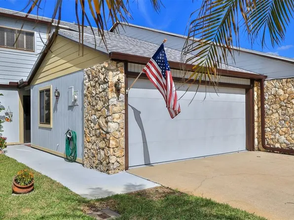 2271 Deerwood Dr, New Smyrna Beach, FL 32168