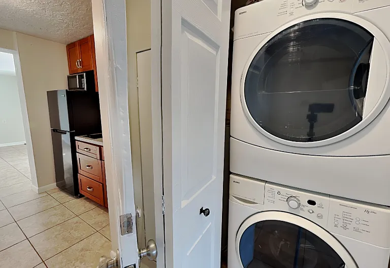 3619 W Cass St #B — Photo 3