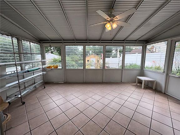 2nd image of 116 Florence St Floor 1