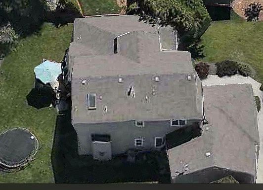5th image of 2528 S Culpeper Ave