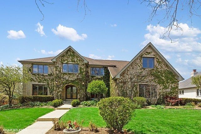 1st image of 220 Hillandale Dr