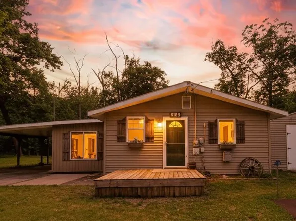 8188 E Woodruff Dr, Newaygo, MI 49337