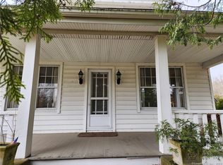 1678 Glasgo Rd, Griswold, CT 06351