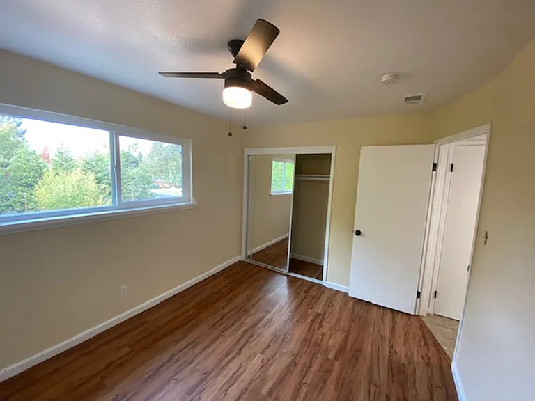 5712 Kenneth Ave #D — Photo 11
