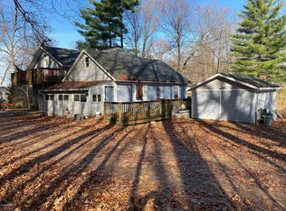 21816 Spring St, Sturgis, MI 49091