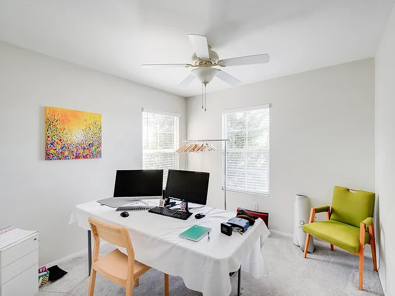 23315 Portland Ln — Photo 32