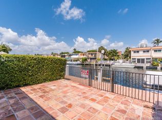 3827 NE 166th St #7, North Miami Beach, FL 33160