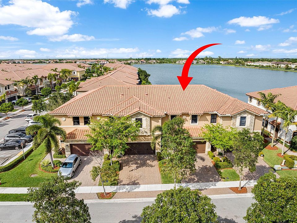 1st image of 9595 Town Parc Circle