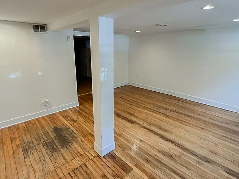 3309 N Southport Ave — Photo 15