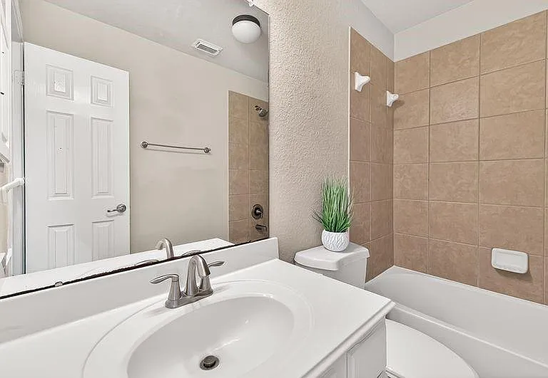 111 S Rocky Point Cir — Photo 29