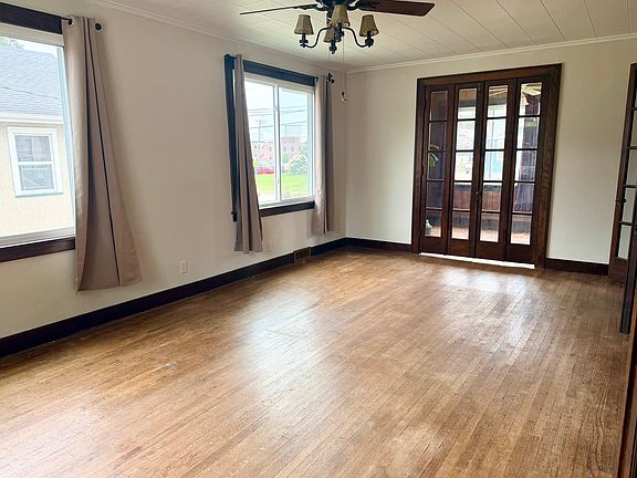 2nd image of 1515 7th St