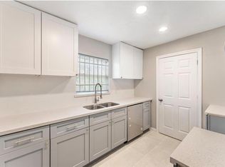 6828 Sherwood Dr, Houston, TX 77021