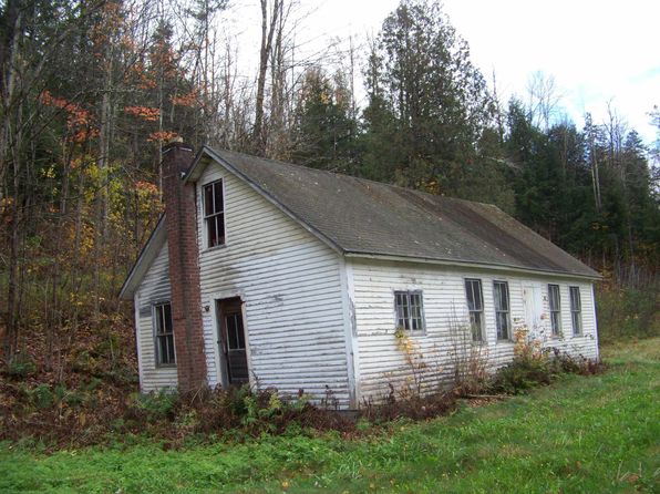3052 VT Route 107, Stockbridge, VT 05772